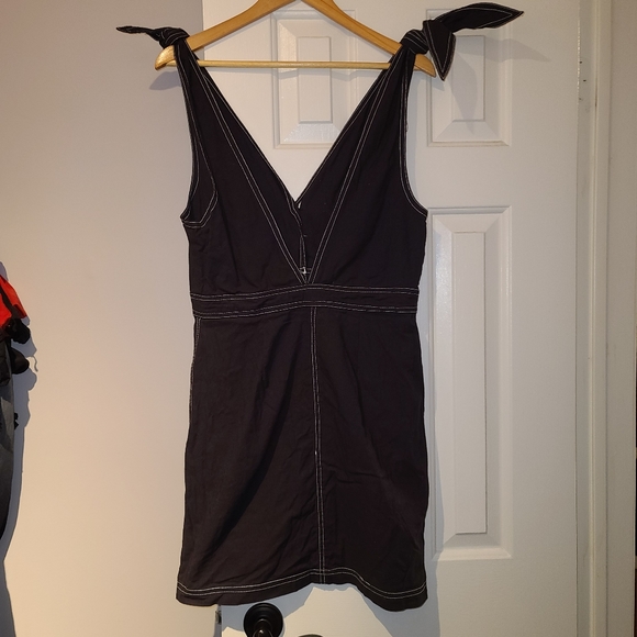 Free People London Town Tie Shoulder V-Neck Dress Black in Size 8 - Picture 3 of 6